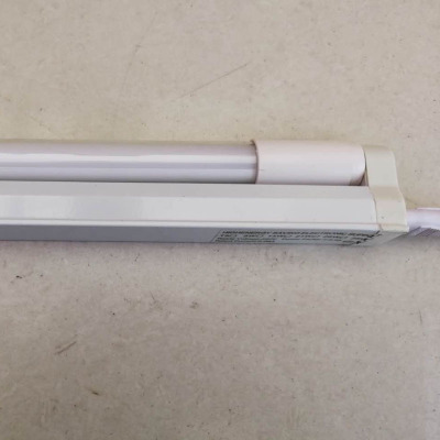厂家直销T5分体灯管 LED日光灯管玻璃灯管t5无频闪LED