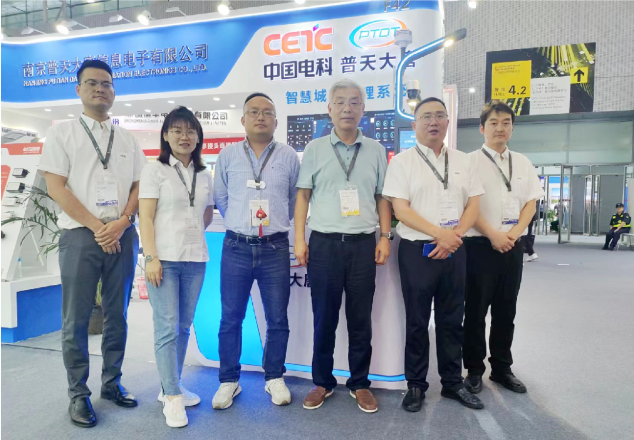 文件上传成功! 文件上传成功!