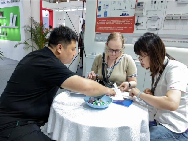 文件上传成功! 文件上传成功!