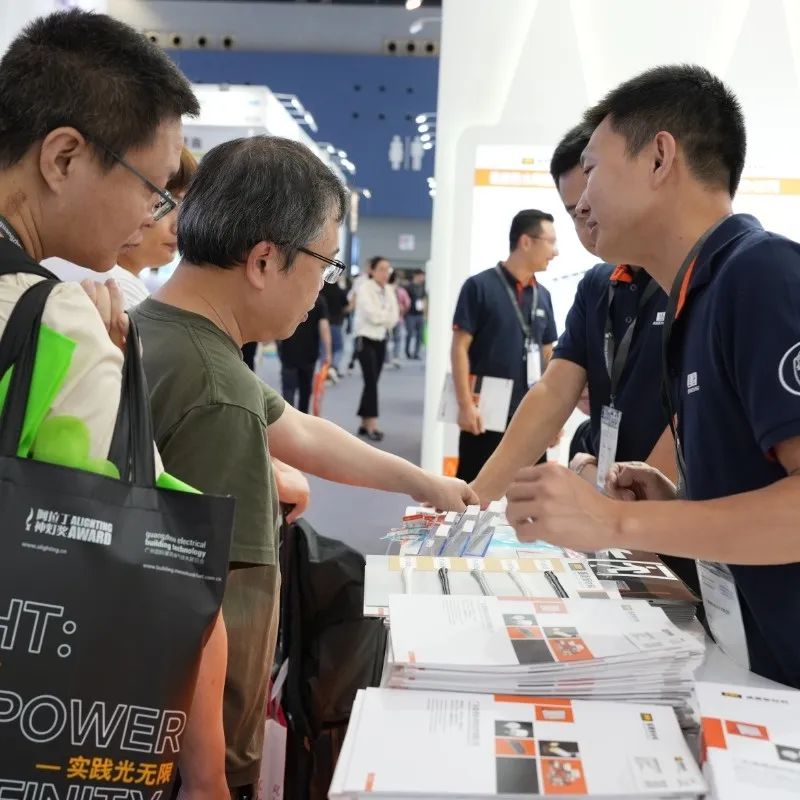 文件上传成功! 文件上传成功!