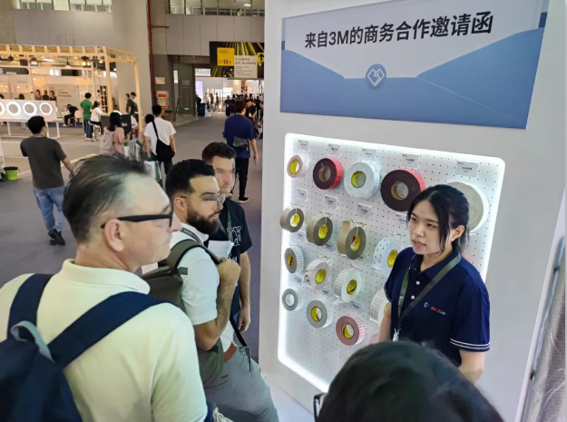 文件上传成功! 文件上传成功!