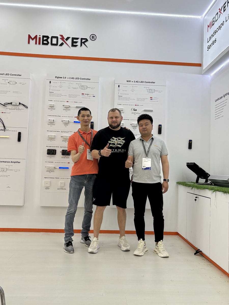 文件上传成功! 文件上传成功!