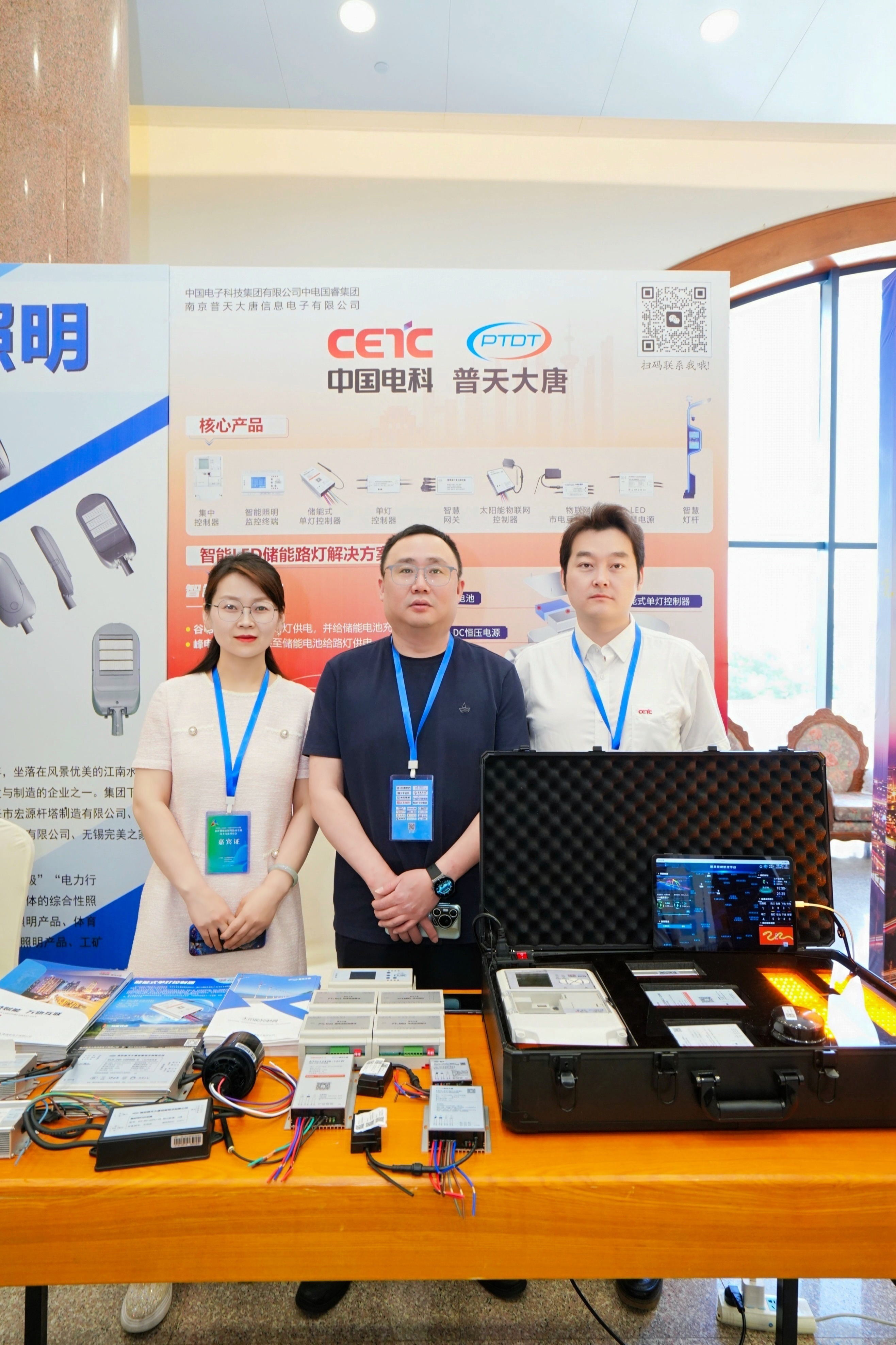 文件上传成功! 文件上传成功!