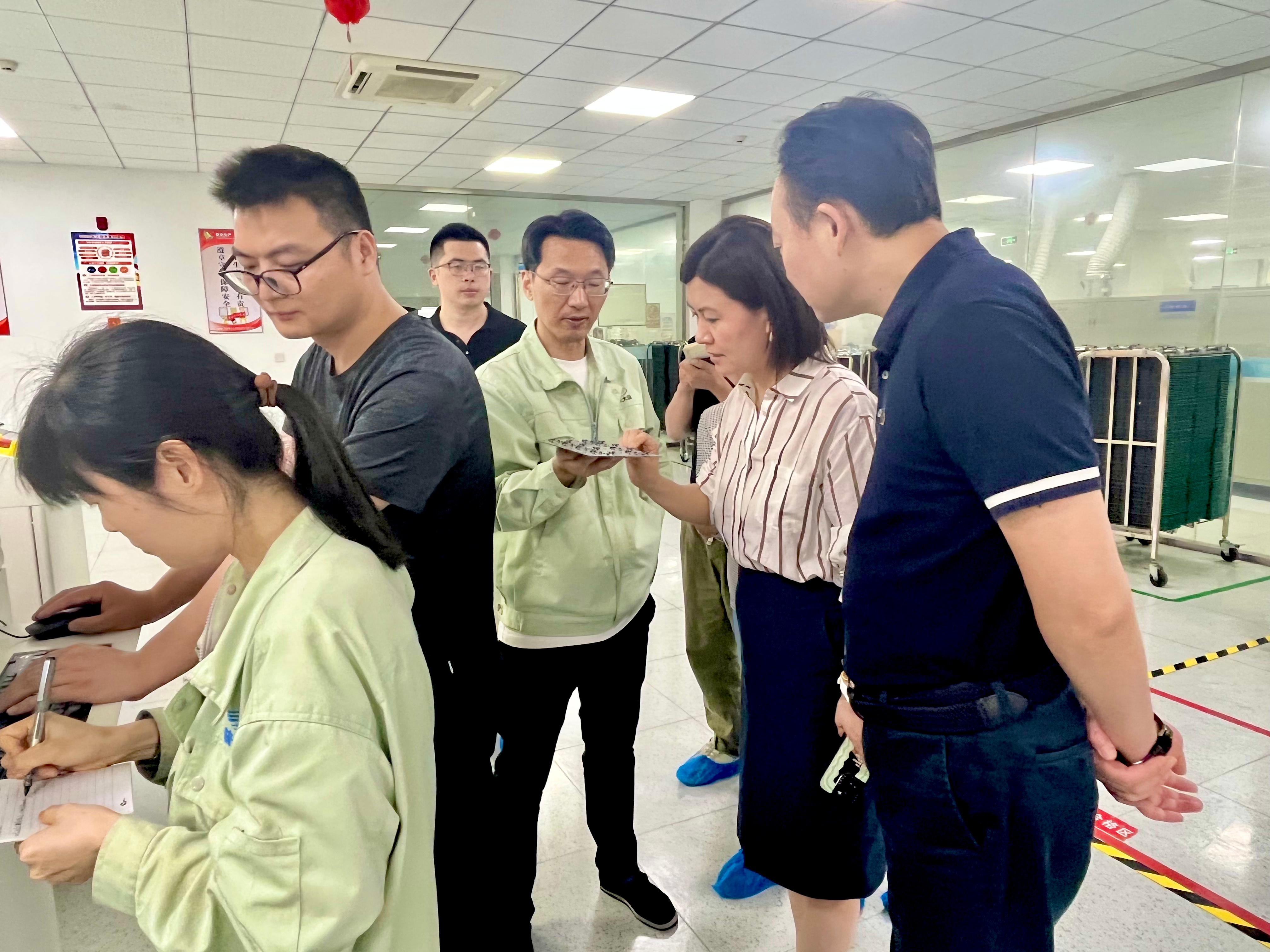 文件上传成功! 文件上传成功!